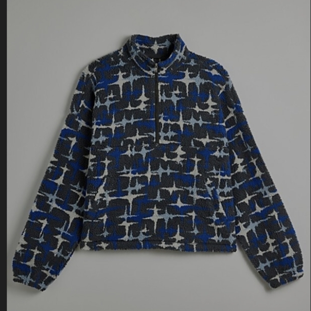 Mockneck Pullover - Picture 8 of 8